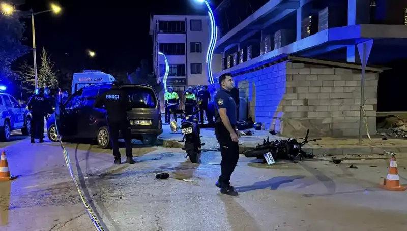 Motosiklet Kazası: İki Genç Trafikte Hayatını Kaybetti