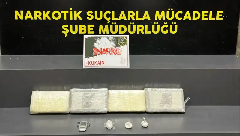 İzmir'de Uyuşturucu Operasyonu: Dehşet Veren Ayrıntılar Ortaya Çıktı