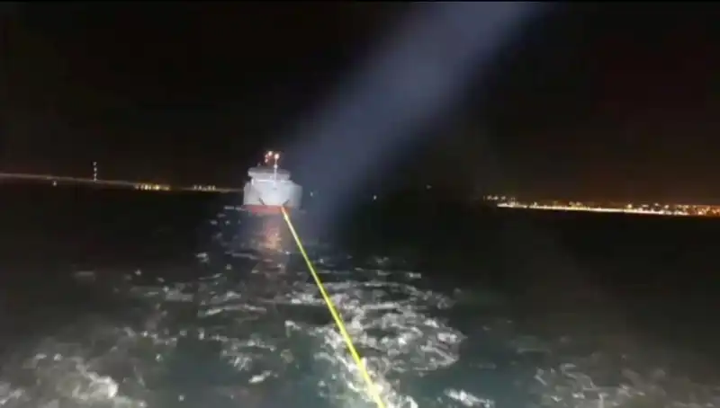 Çanakkale Boğazı’nda Gemi Arızası: Deniz Trafiği Felç Oldu