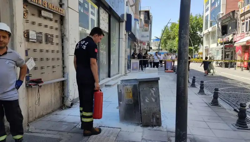 Cadde Ortasında Korkutan Patlama: Şehirde Panik ve Kaos
