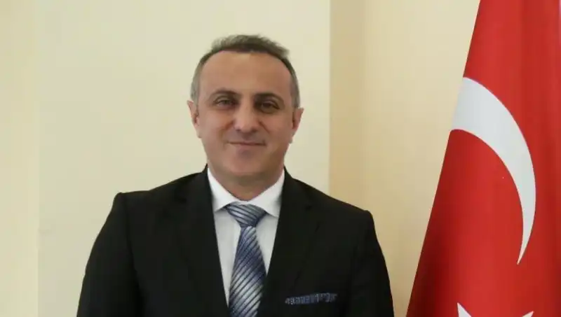 Gümüşhane Üniversitesi'nde Yeni Dönem: Prof. Dr. Oktay Yıldız Göreve Atandı!