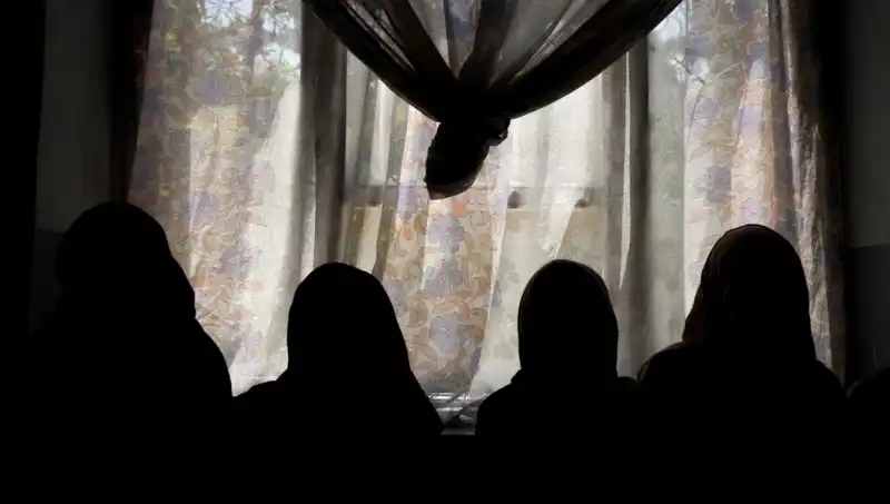 Taliban, Kadın Yazarların Eserlerine Yasak Getirerek Seslerini Susturdu