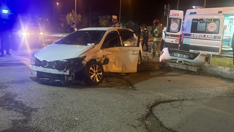 Pikap ve Otomobil Çarpıştı: Korkunç Kaza Ayrıntıları